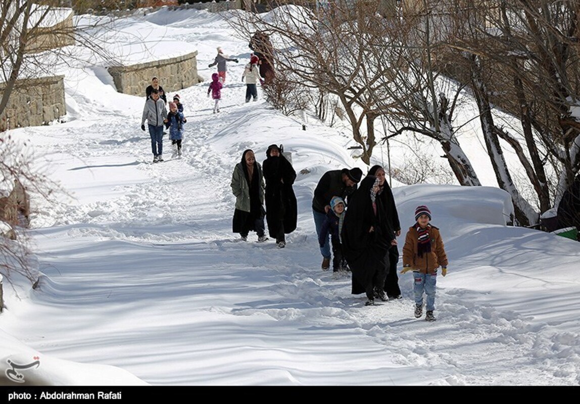 آبشار گنجنامه همدان یخ زد