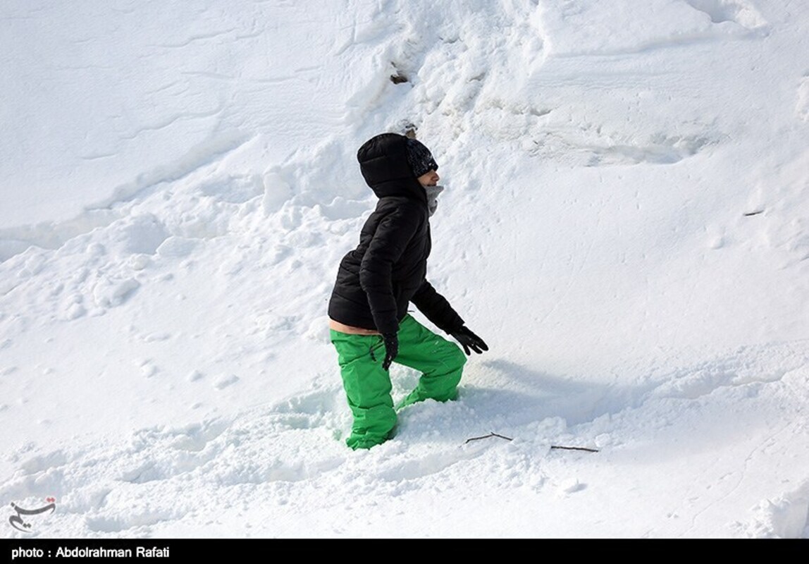 آبشار گنجنامه همدان یخ زد