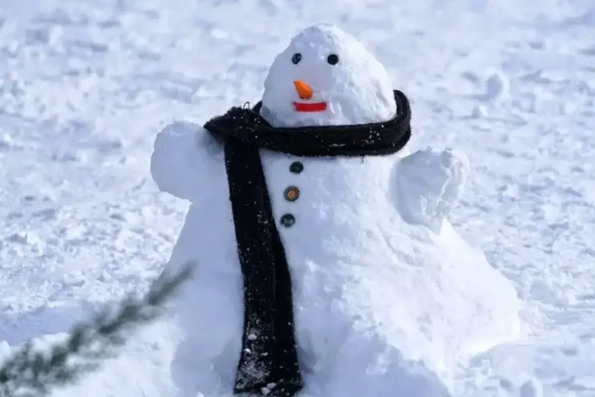 تصاویر جذاب از جشنواره آدم برفی اردبیل