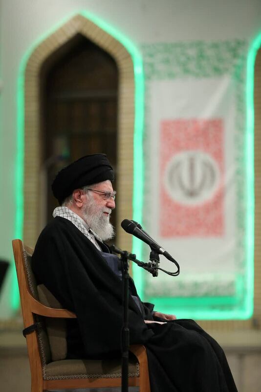 عکس / دیدار اقشار مختلف مردم با رهبر انقلاب در دهه فجر