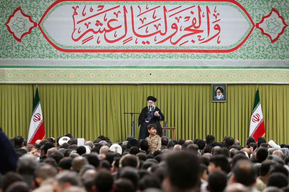 عکس / دیدار اقشار مختلف مردم با رهبر انقلاب در دهه فجر