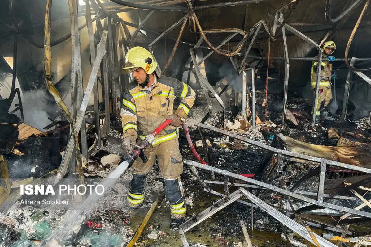 آتش سوزی گسترده بازارچه جنت آباد تهران 