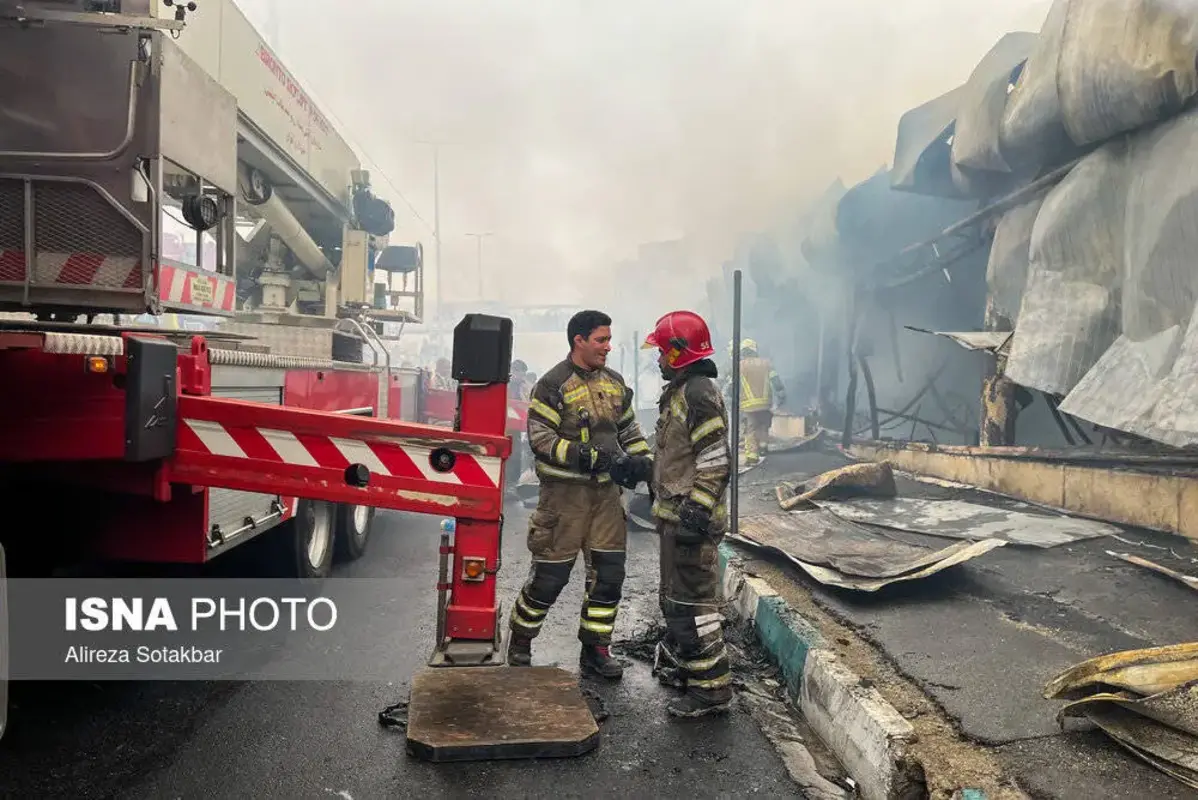 آتش سوزی گسترده بازارچه جنت آباد تهران 