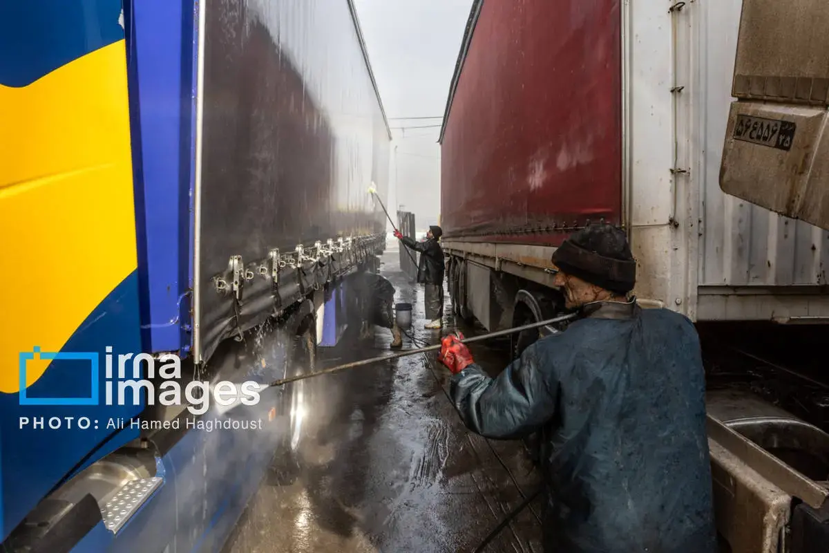  پشت‌صحنه کارواش ماشین‌های سنگین 