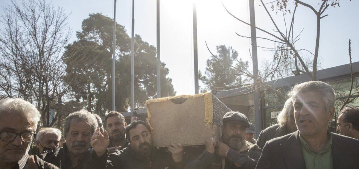 تصاویری از مراسم تشییع پیکر عنایت بخشی