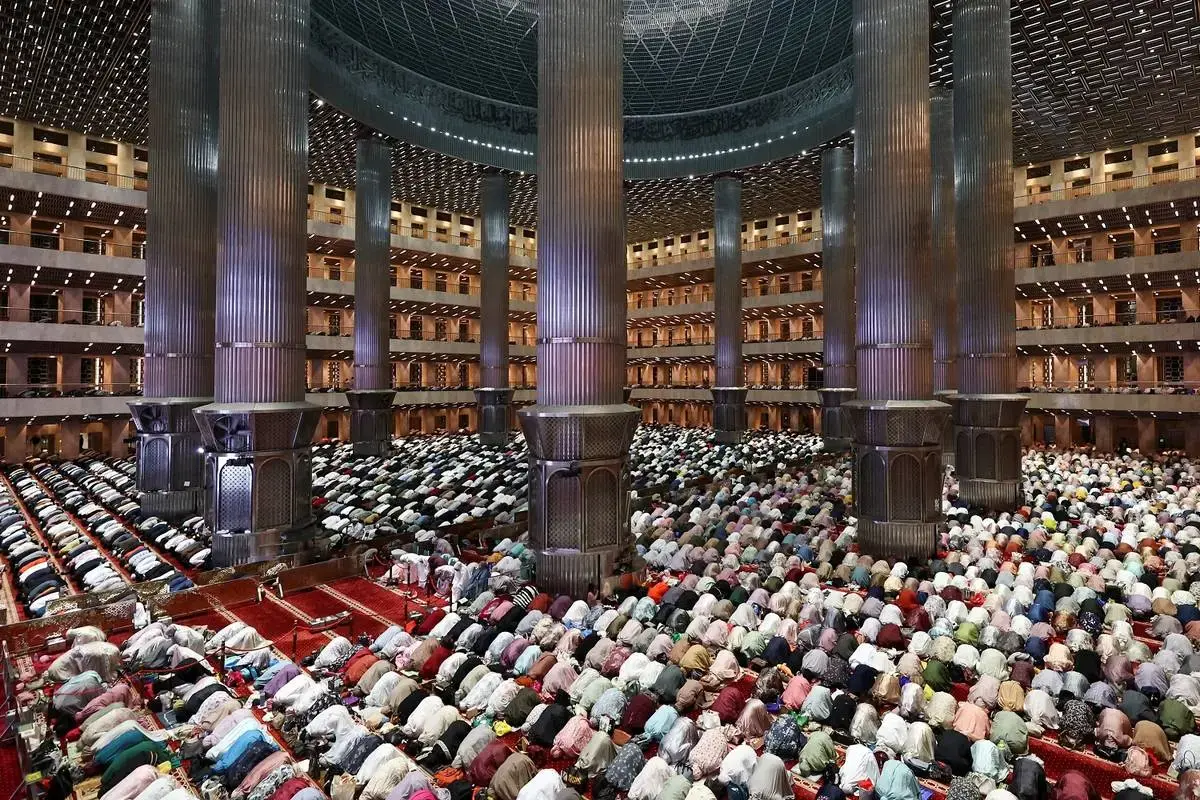 استقبال مسلمانان جهان از آغاز ماه مبارک رمضان