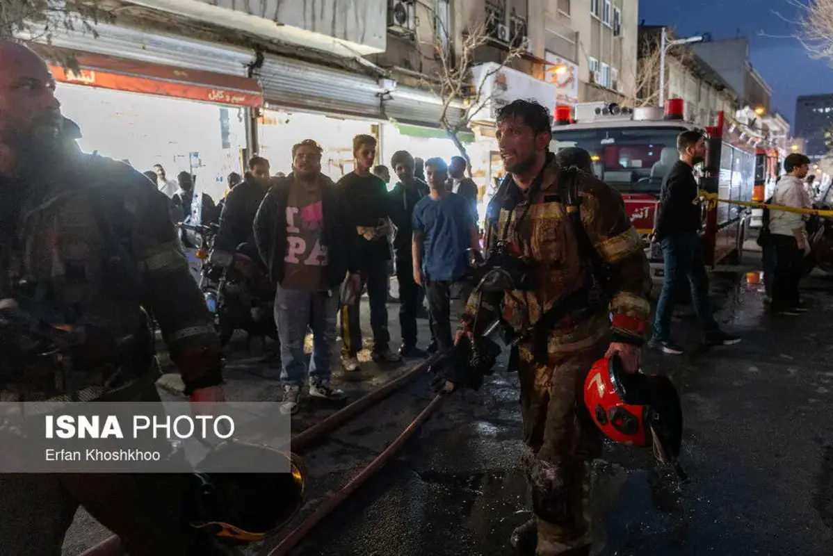 آتش‌سوزی یک انبار لوازم الکترونیکی در لاله‌زار 