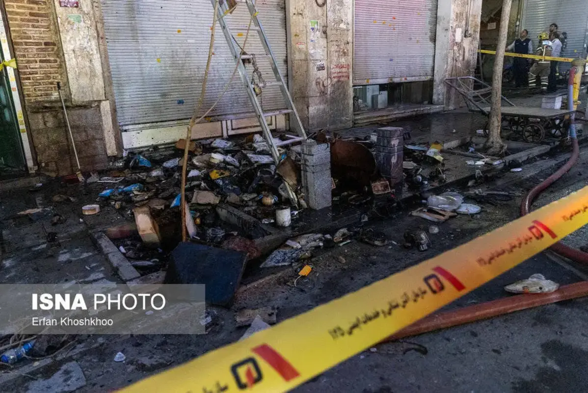 آتش‌سوزی یک انبار لوازم الکترونیکی در لاله‌زار 