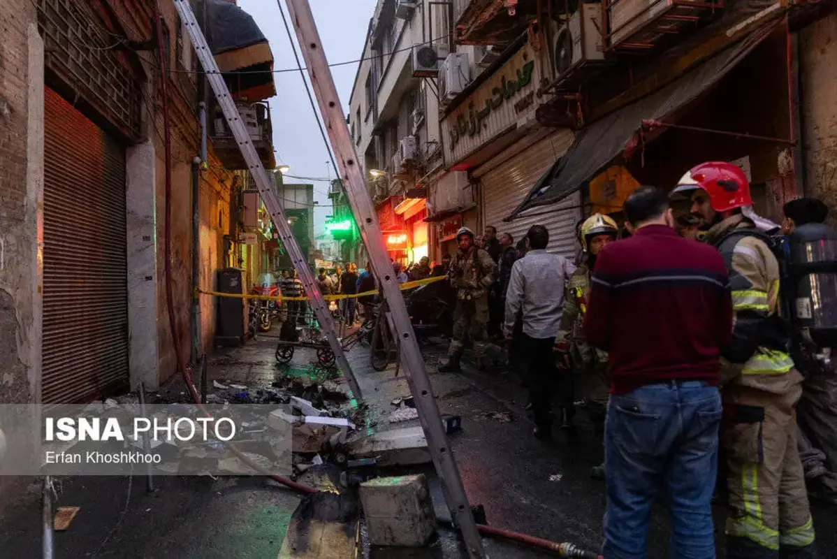 آتش‌سوزی یک انبار لوازم الکترونیکی در لاله‌زار 