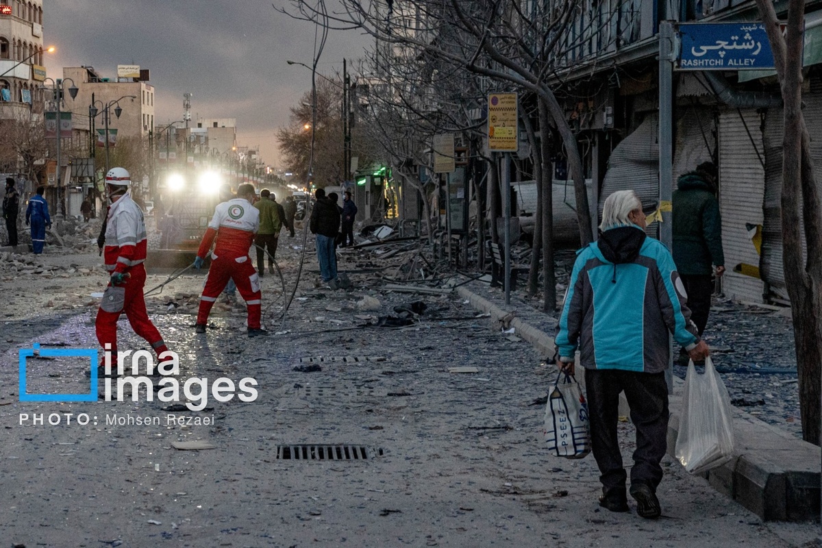 حمله هوایی به خیابان کارگر جنوبی تهران