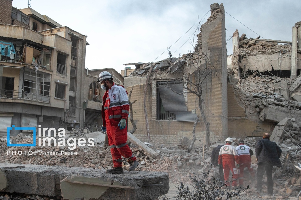حمله هوایی به خیابان کارگر جنوبی تهران