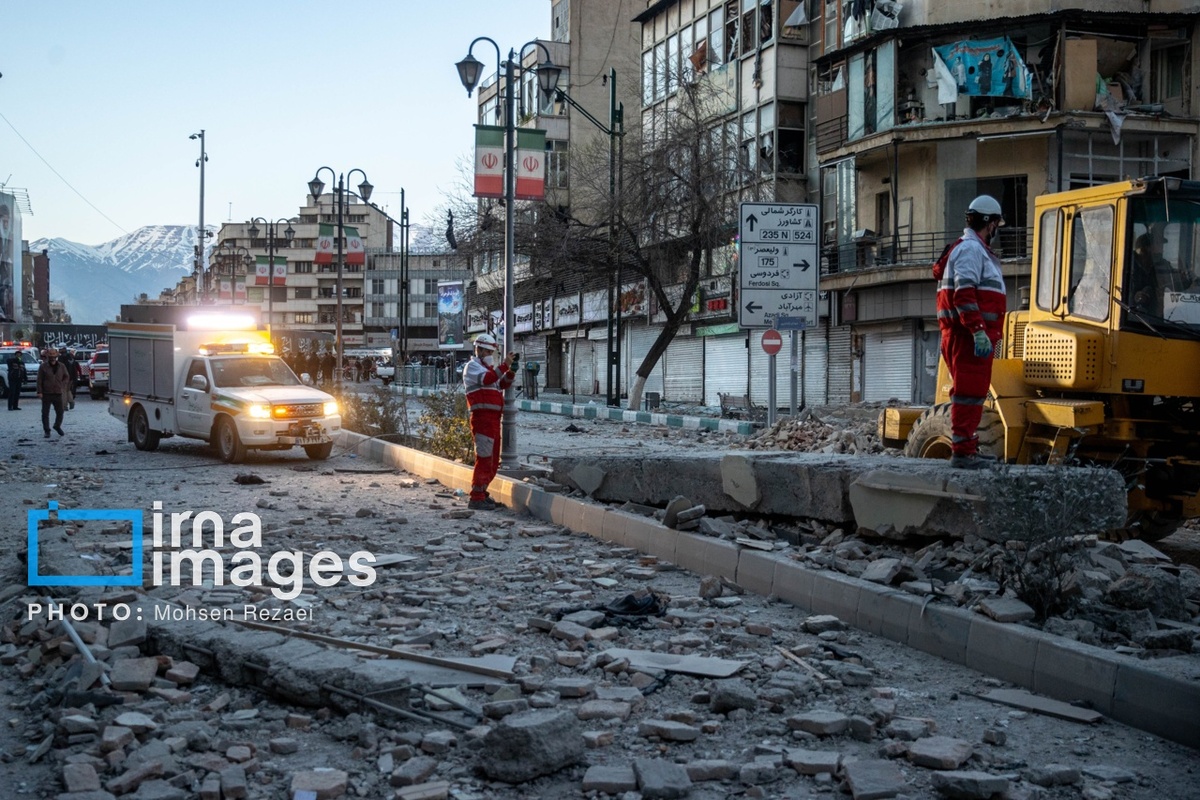 حمله هوایی به خیابان کارگر جنوبی تهران
