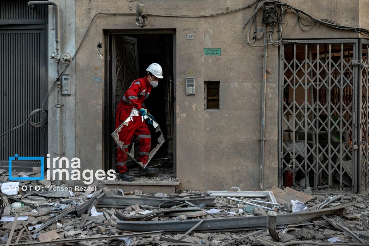 حمله هوایی به خیابان کارگر جنوبی تهران