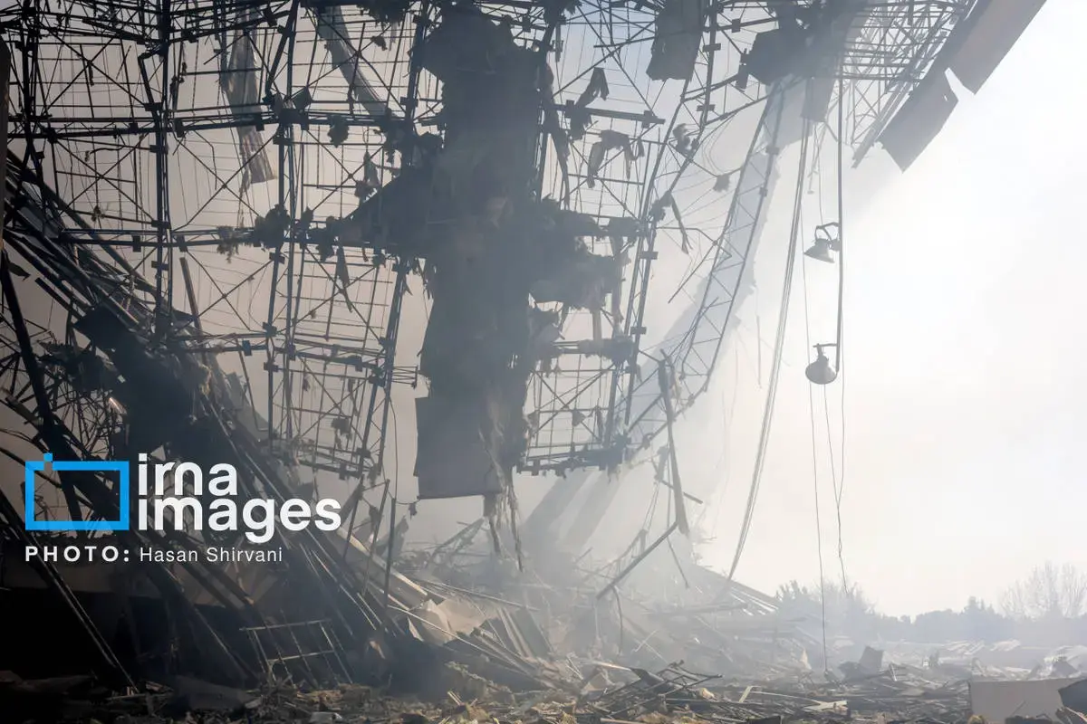 آثار حمله هوایی آمریکا و اسرائیل به سالن ۱۲ هزار نفری استادیوم آزادی