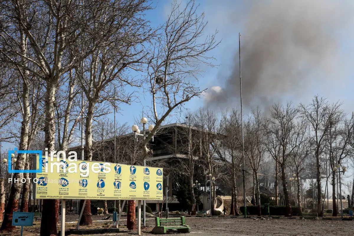 آثار حمله هوایی آمریکا و اسرائیل به سالن ۱۲ هزار نفری استادیوم آزادی