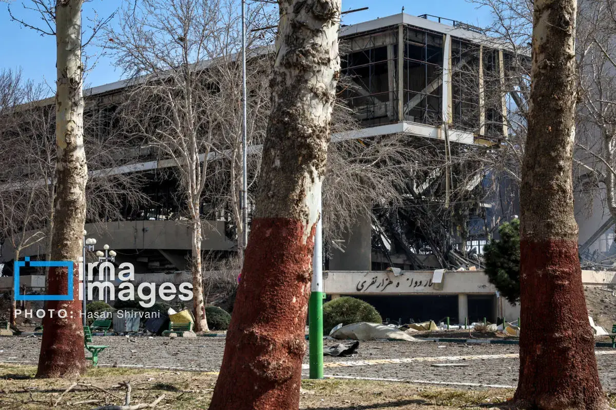 آثار حمله هوایی آمریکا و اسرائیل به سالن ۱۲ هزار نفری استادیوم آزادی