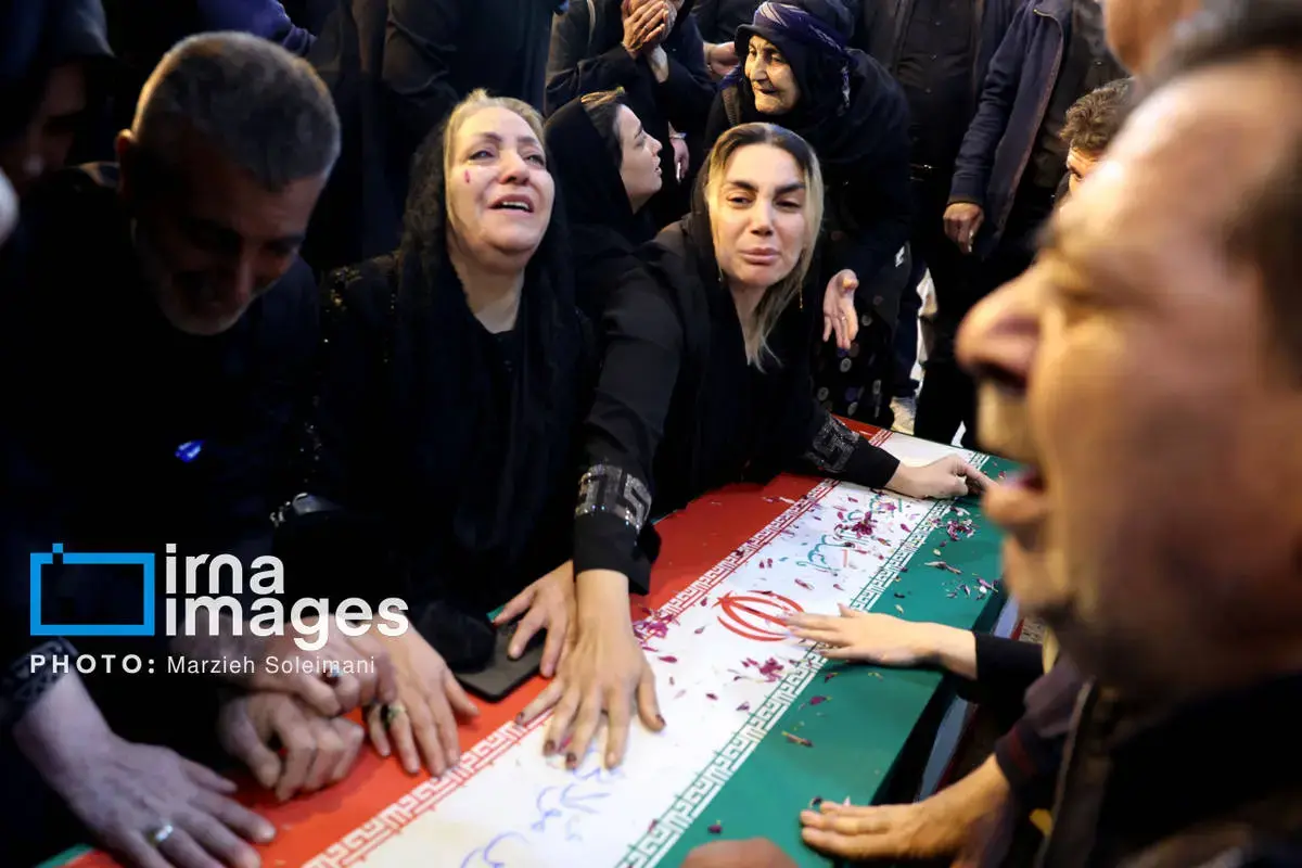 حال و هوای غم‌انگیز قطعه ۴۲ بهشت زهرا