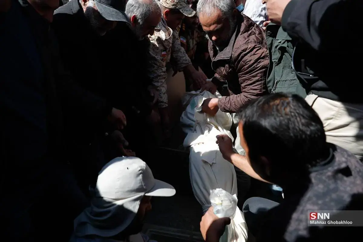 حال و هوای غم‌انگیز قطعه ۴۲ بهشت زهرا