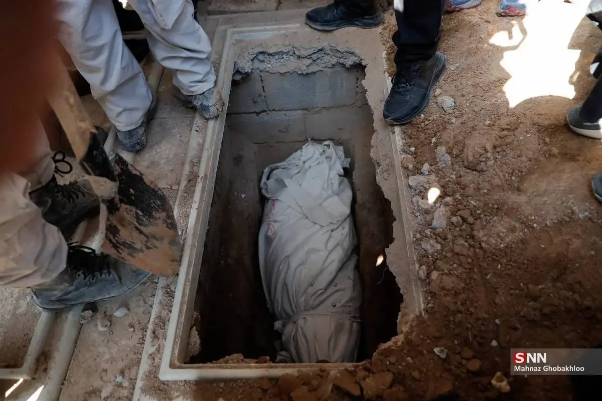 حال و هوای غم‌انگیز قطعه ۴۲ بهشت زهرا