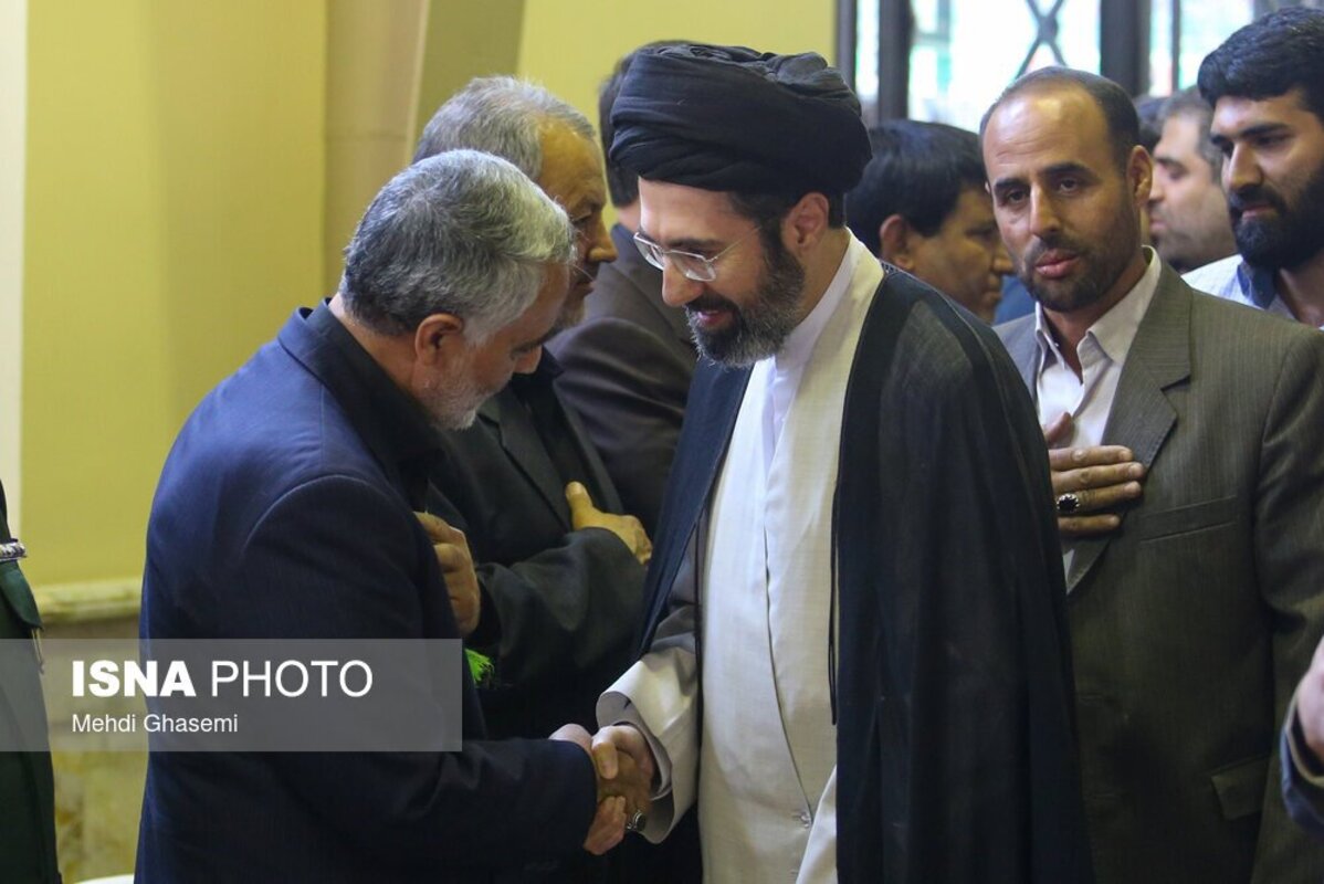 آیت الله سیدمجتبی خامنه‌ای در یک نگاه