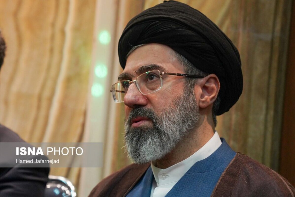 آیت الله سیدمجتبی خامنه‌ای در یک نگاه