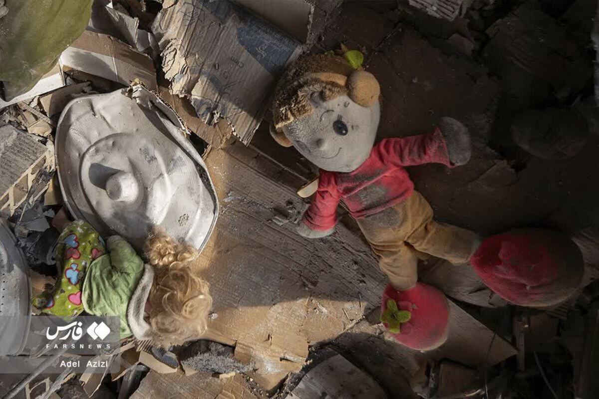 تخریب مجتمع مسکونی در اراک برای اثر حمله موشکی