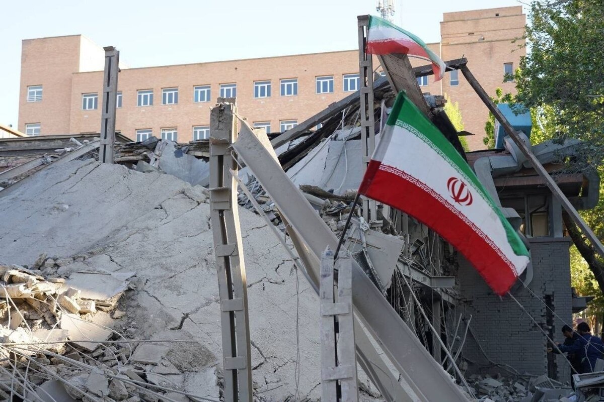  تصاویری از حمله دشمن به دانشگاه صنعتی شریف 