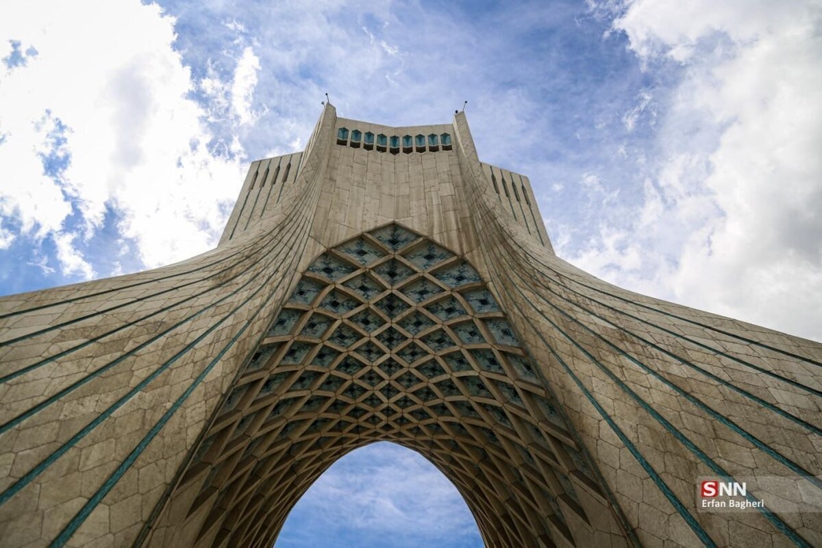 تصاویری دل انگیز از هوای پاک تهران در بهار ۱۴۰۵