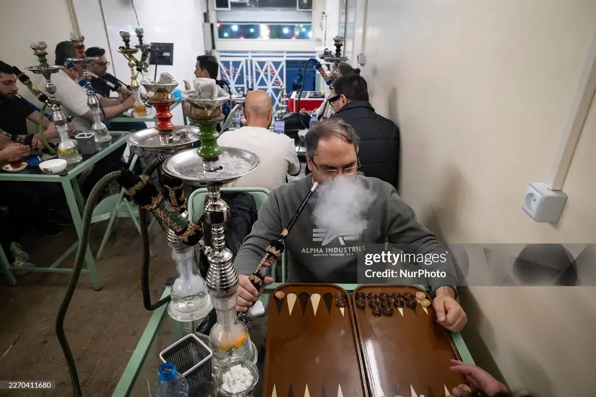  آرامش در قهوه‌خانه، تلاطم در میز مذاکره! 