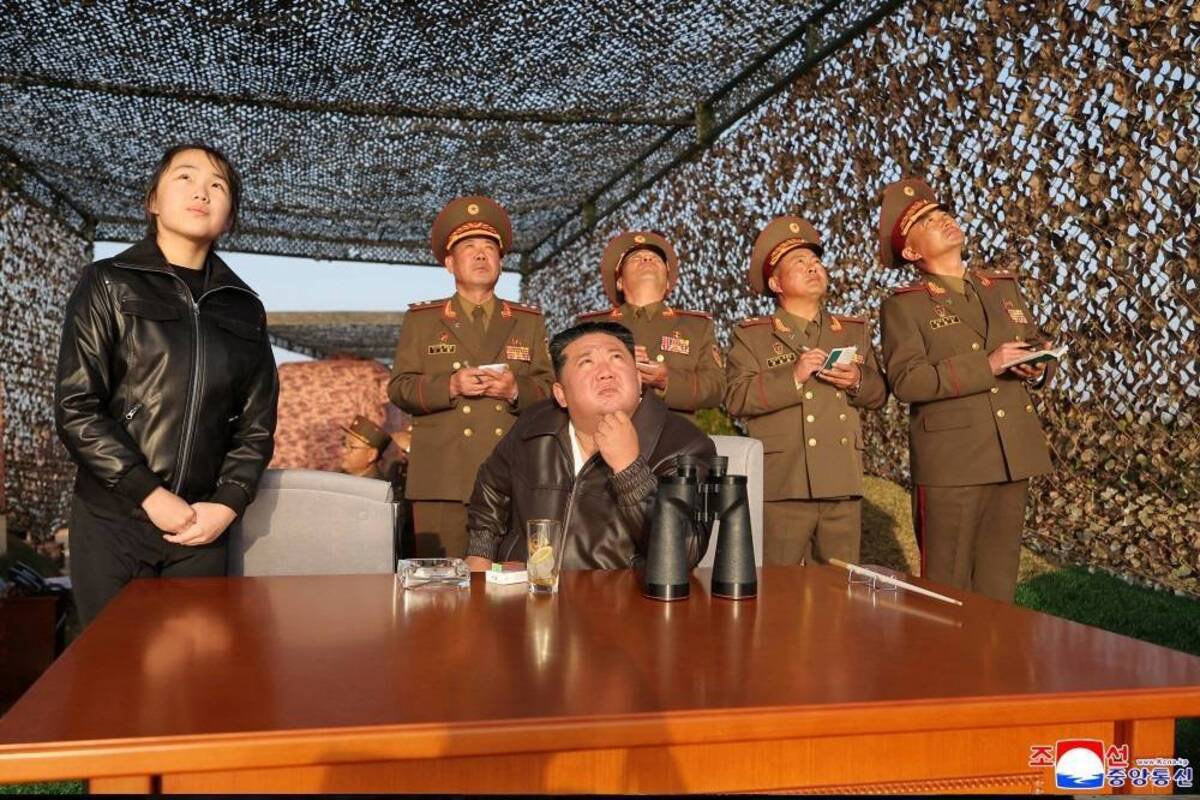 نظارت کیم و دخترش بر آزمایش موشک‌های بالستیک 