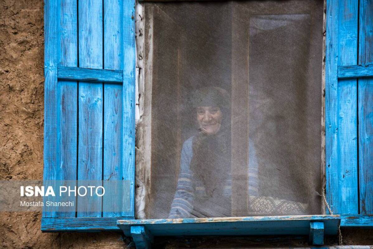 روستای زیبای شانه‌تراش جایی میان مه و کوه