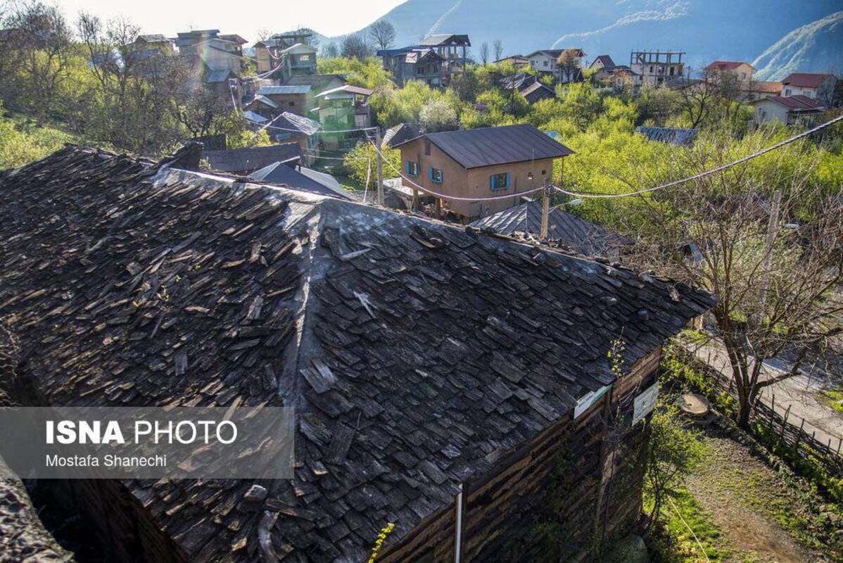 روستای زیبای شانه‌تراش جایی میان مه و کوه