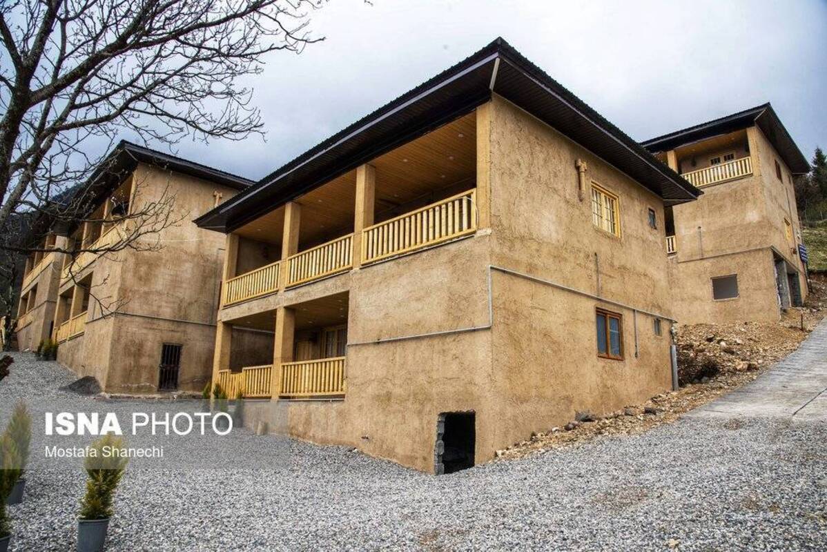 روستای زیبای شانه‌تراش جایی میان مه و کوه