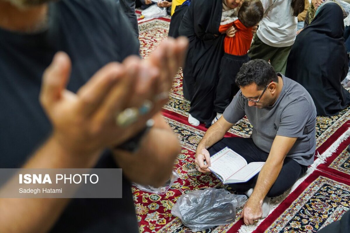 حال و هوای حرم رضوی در شب ولادت امام رضا (ع)