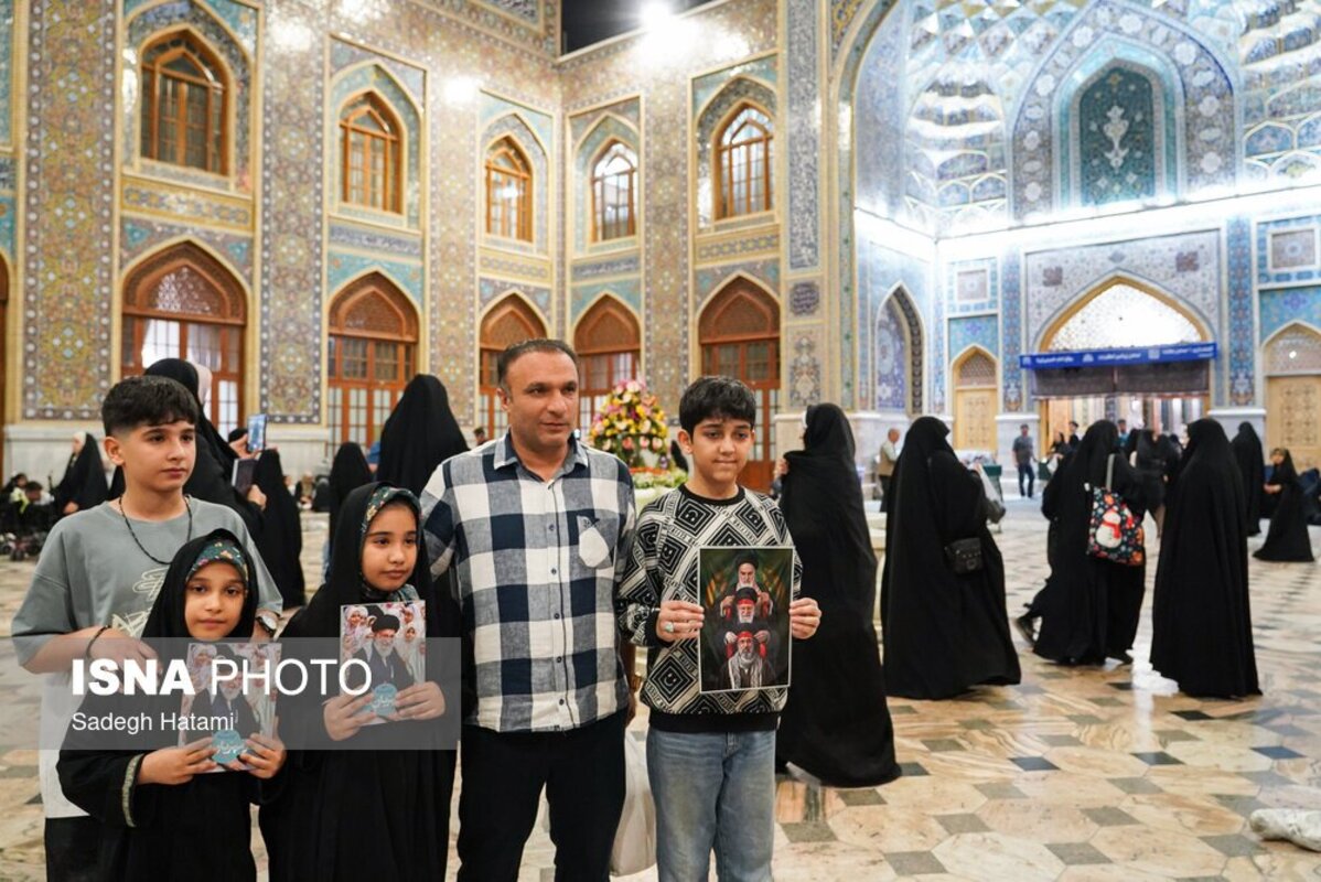 حال و هوای حرم رضوی در شب ولادت امام رضا (ع)