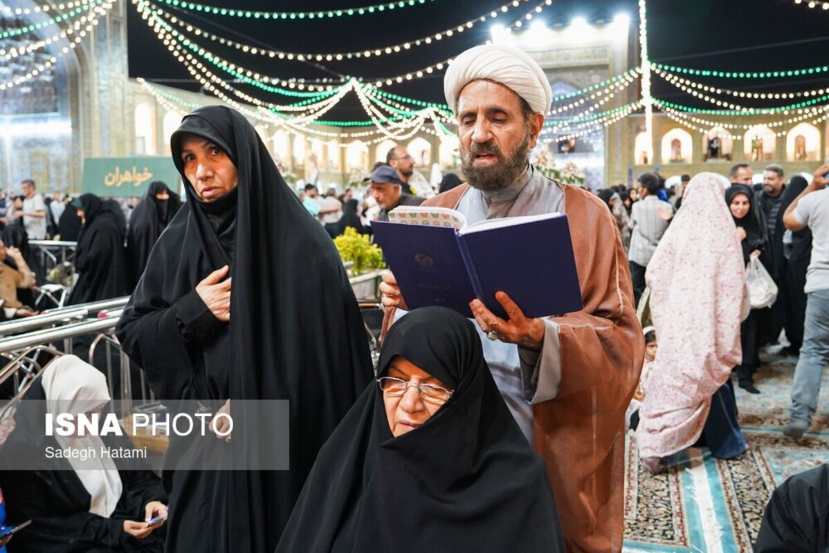 حال و هوای حرم رضوی در شب ولادت امام رضا (ع)