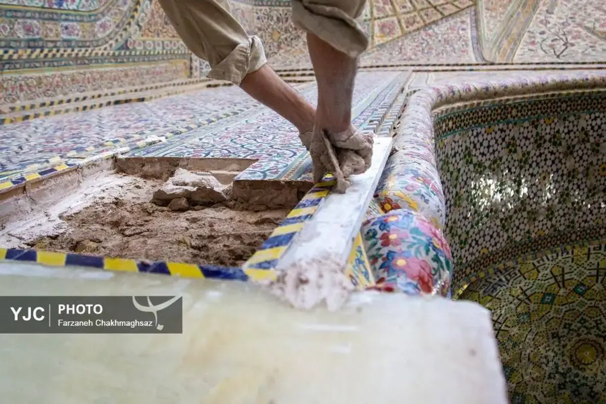 بازگشت کاشی‌های هفت‌رنگ به مسجد وکیل شیراز 