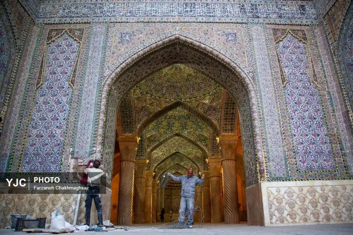 بازگشت کاشی‌های هفت‌رنگ به مسجد وکیل شیراز 