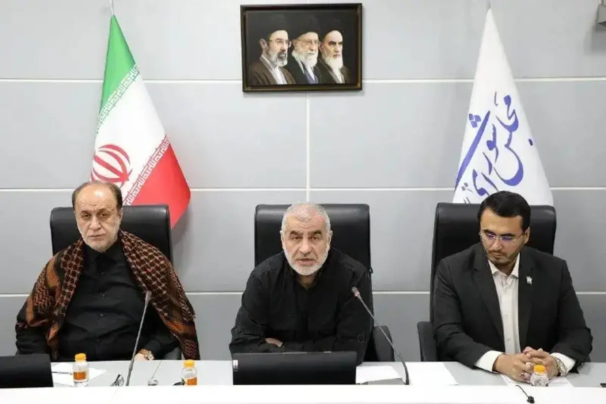 تصاویری از اولین جلسهٔ وبیناریِ مجلس در سال ۱۴۰۵
