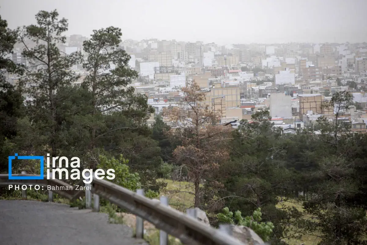 هجوم هولناک ریزگرد‌ها به آسمان کرمانشاه