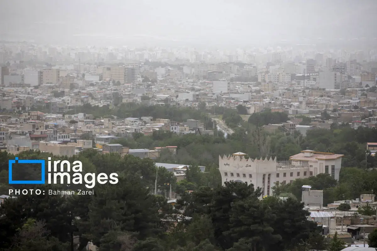 هجوم هولناک ریزگرد‌ها به آسمان کرمانشاه