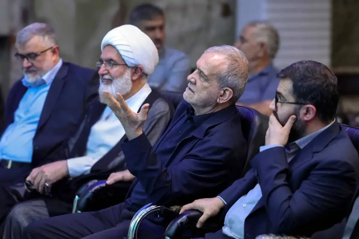 بازدید میدانی پزشکیان در یکی از مساجد تهران