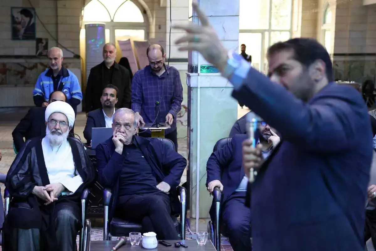 بازدید میدانی پزشکیان در یکی از مساجد تهران