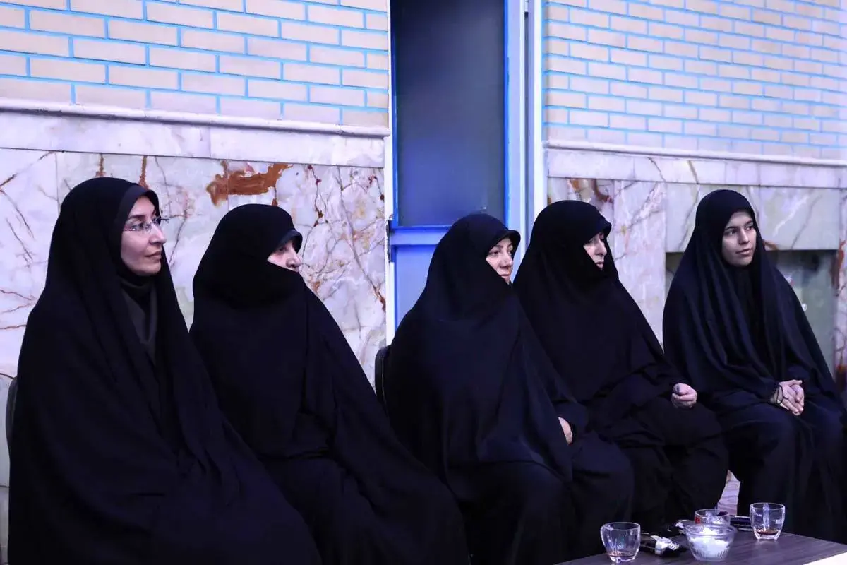 بازدید میدانی پزشکیان در یکی از مساجد تهران