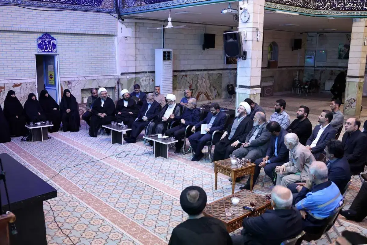 بازدید میدانی پزشکیان در یکی از مساجد تهران