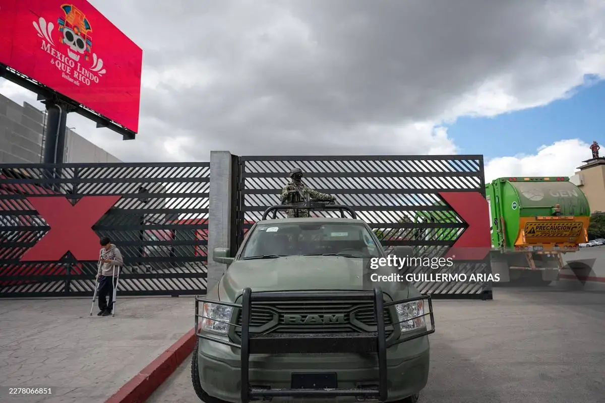 تدابیر امنیتی در اطراف محل استقرار تیم ملی ایران 