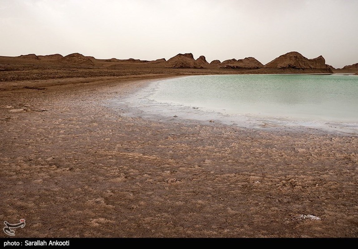 دریاچه شهداد کرمان در دل کویر لوت 