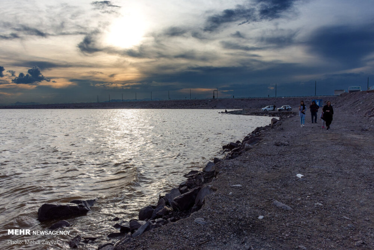 دست طبیعت حامی احیا دریاچه ارومیه