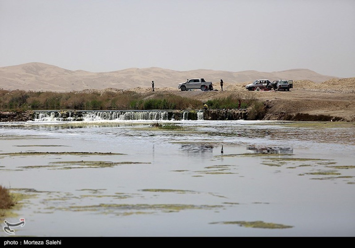 تالاب گاوخونی اصفهان 