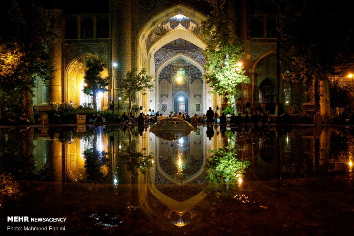 شب قدر در مدرسه عالی شهید مطهری